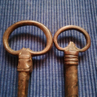 Стари ключове от врати и порти, снимка 5 - Антикварни и старинни предмети - 44577840