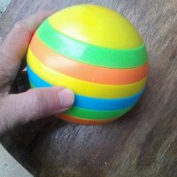 Детска стара българска пластмасова топка за деца, снимка 1 - Детски топки - 38954106