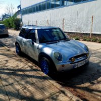 Mini one  на часни , снимка 1 - Автомобили и джипове - 40324577