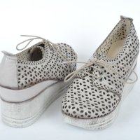 NEW! Дамски обувки на платформа с перфорация-Естествена кожа, снимка 3 - Дамски ежедневни обувки - 40320816