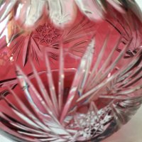 Немска ваза от фасетиран цветен кристал , снимка 2 - Вази - 31481384