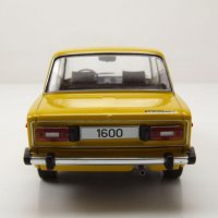 ВАЗ 2106 Lada 1600 LS 1976 - мащаб 1:24 на Whitebox моделът е нов в кутия, снимка 6 - Колекции - 44491107