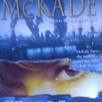 Морийн Маккейд - Където има огън (английски език), снимка 1 - Художествена литература - 31923138
