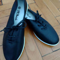 Нова цена 10 лв. 37н Нови черни обувки с бяла подметка , снимка 1 - Дамски ежедневни обувки - 36383034