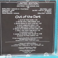 James McCarty(The Yardbirds,Box Of Frogs)– 1994-Out Of The Dark(Classic Rock), снимка 2 - CD дискове - 44263045