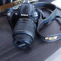 Nikon D3000 AF-S DX VR Zoom-Nikkor 55-200mm f/4-5.6G IF-ED, снимка 14 - Фотоапарати - 36550602