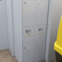 Метален шкаф тип гардероб, снимка 2 - Шкафове - 38355035