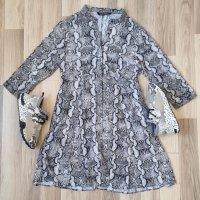 Рокля Zara Python - L, снимка 1 - Рокли - 36622988