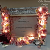 Декорирана рамка с цветя и осветление, снимка 7 - Подаръци за сватба - 37789220