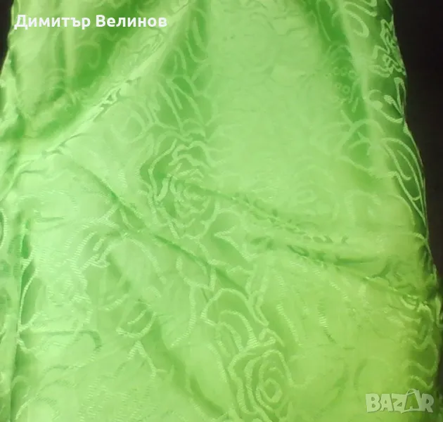 Луксозен Плат Сатен ,цвят зелен , снимка 1