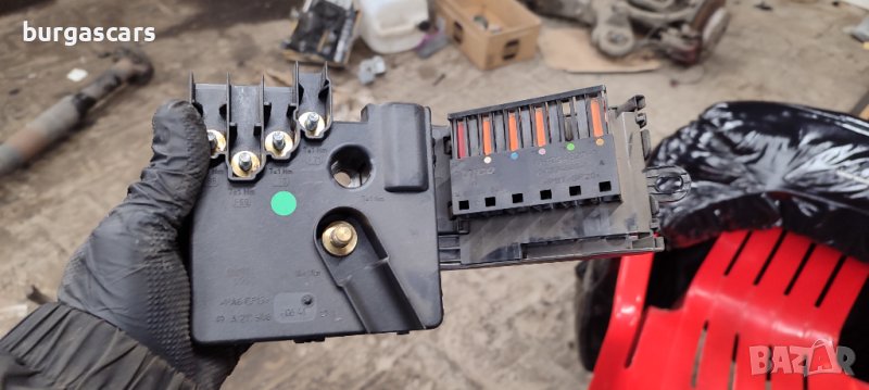 Кутия бушони A 211 546 06 41 Mercedes W211 - 50лв, снимка 1