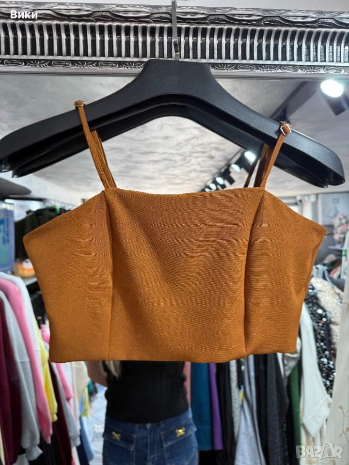 Бюстие налично в размер S, M и L, снимка 1