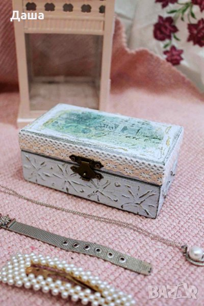 Кутия за бижута малка, снимка 1