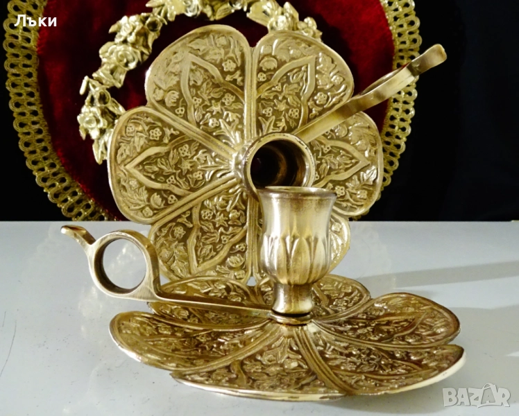Викториански бронзов свещник,детелина,орнаменти. , снимка 1