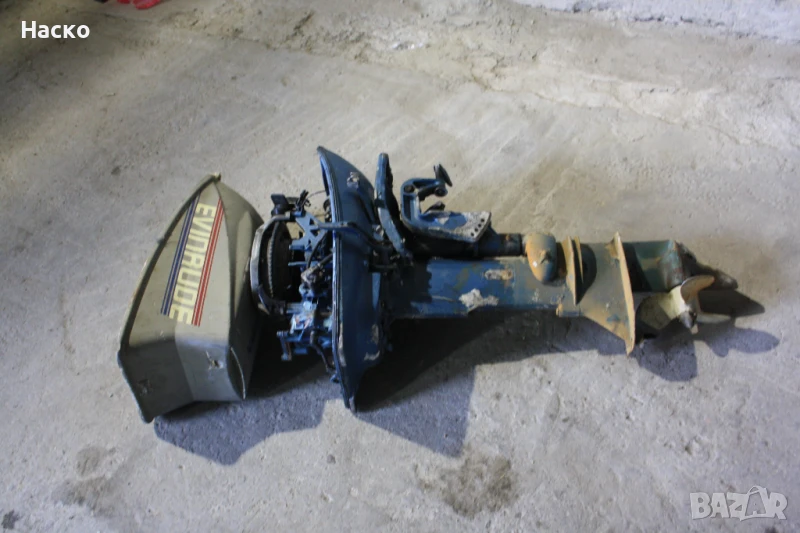 извънбордови двигател за лодка Evinrude за части, снимка 1