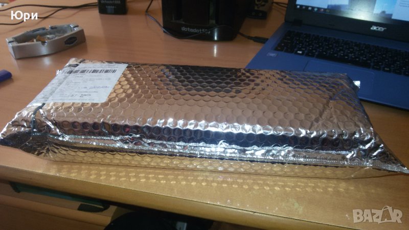 Продавам 10-инчов тъч скрин видеорегистратор/огледало/,за кола с предна и задна камера, снимка 1