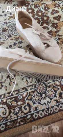 Дамски розови обувки