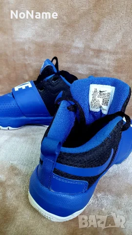 Детски Баскетболни маратонки Nike 29н., снимка 3 - Детски маратонки - 55750425