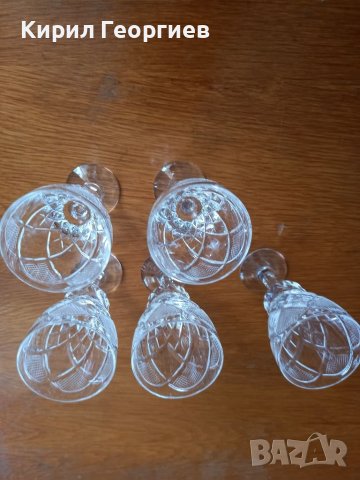 Красиви кристални чаши 