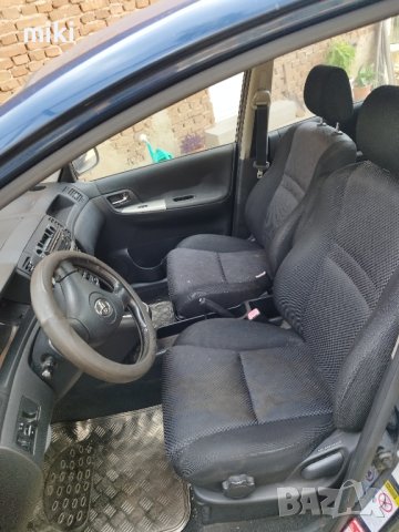 Toyota Corolla Verso 2.0 D4D на части (2004г.) , снимка 4 - Автомобили и джипове - 42048881