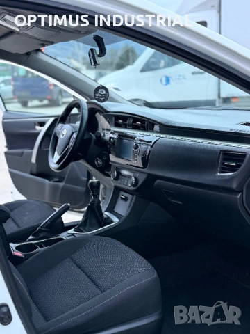 Toyota Corolla 1.4 D-4D//ПЪРВИ СОБСТВЕНИК//ДВА КОМПЛЕКТА ДЖАНТИ, снимка 7 - Автомобили и джипове - 54010348