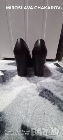 Обувки, снимка 2 - Дамски обувки на ток - 40251947