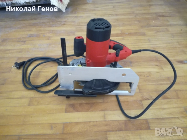 Продавам електрически ръчен циркуляр, снимка 6 - Циркуляри - 51473754
