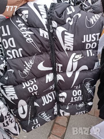 Детски елеци Nike , снимка 5 - Детски якета и елеци - 44363228