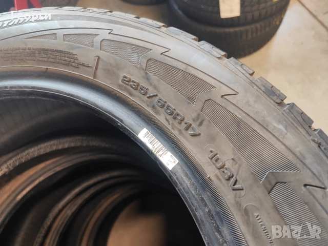2бр.зимни гуми 235/55/17 Goodyear, снимка 4 - Гуми и джанти - 52159694
