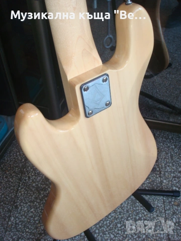 Бас китара, снимка 13 - Китари - 54111218
