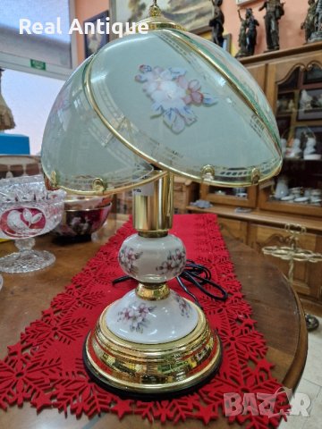 Превъзходна антикварна колекционерска английска нощна лампа порцеланова с месинг , снимка 3 - Антикварни и старинни предмети - 42152692