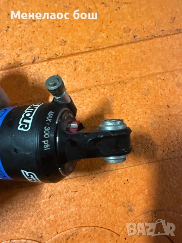 заден амортисьор Suntour (XCR / Raidon тип) – въздушен, снимка 3 - Части за велосипеди - 53175201