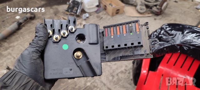 Кутия бушони A 211 546 06 41 Mercedes W211 - 50лв