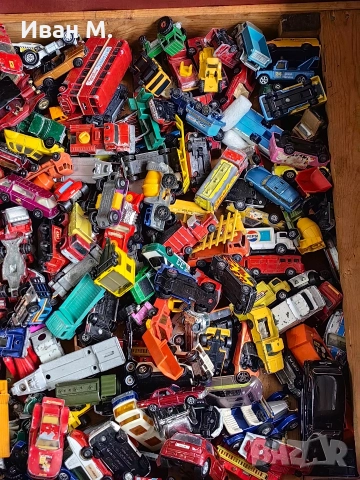 Лот стари метални колички около 300 бр, снимка 3 - Антикварни и старинни предмети - 52824859