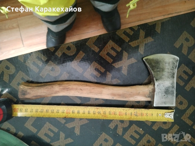 малко туристическо топорче 