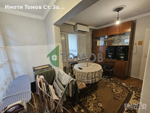 Двуетажна къща в кв. Възраждане, снимка 11 - Къщи - 51095073