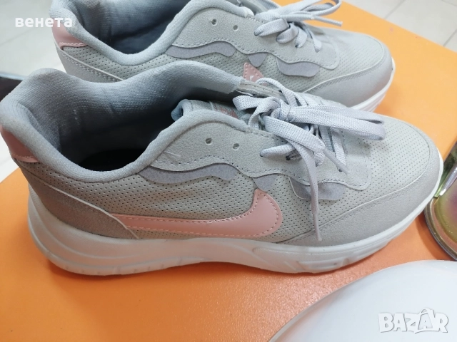 Дамски маратонки , снимка 1