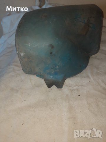 Казанче за течност за чистачките от Фолксвген Голф 3 ка, снимка 5 - Части - 38446637