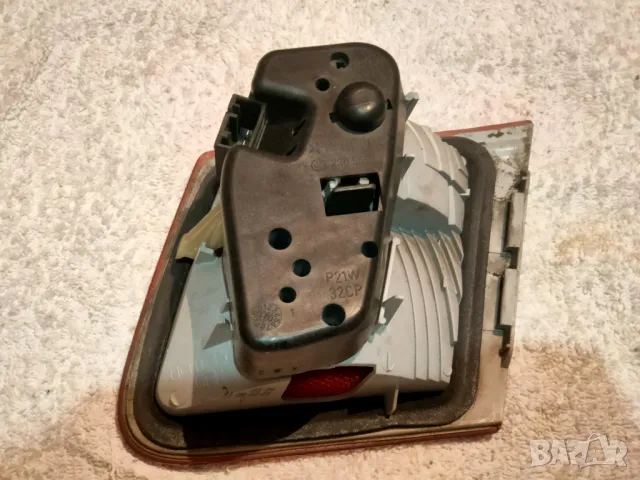 Лява стоп светлина - вътрешна част за багажник на BMW E46 Комби, снимка 4 - Части - 48122408
