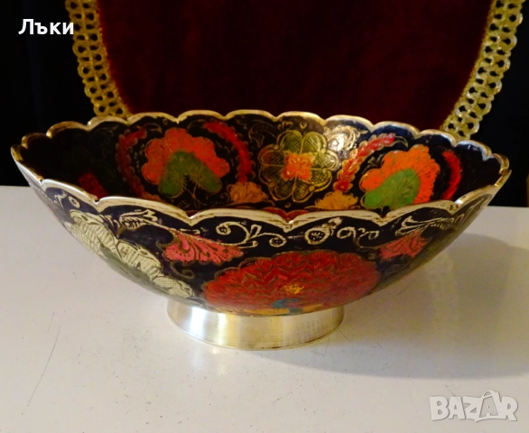 Бронзова фруктиера,салатиера,пауни,цветен емайл. 