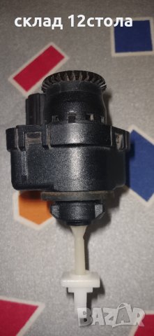 Моторче фарове Toyota Carina, снимка 5 - Части - 38208687