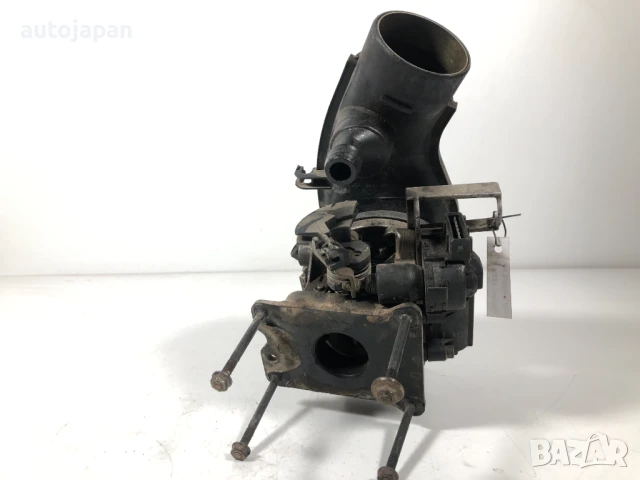 Дроселова Клапа Vw Vento 1.6 1995г, снимка 2 - Части - 51053228