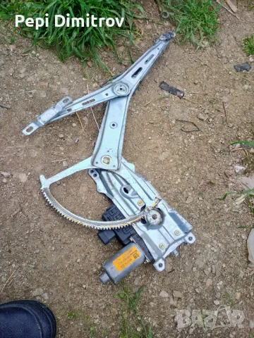 90579356 101250-200 Мотор за стъклоповдигач, преден десен, за Opel Zafira , снимка 3 - Части - 50280752