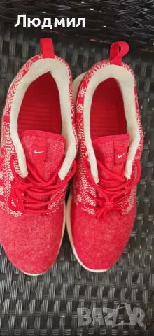 Оригинални маратонки Nike, снимка 10 - Маратонки - 56444081