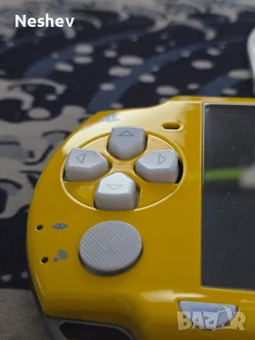 PSP 2000 Simpsons Limited edition + simpsons game, снимка 2 - PlayStation конзоли - 56004208