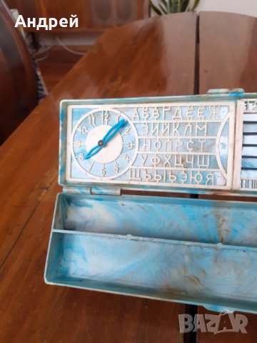 Стар ученически несесер,кутия, снимка 4 - Други ценни предмети - 31611008