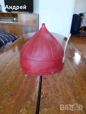 Стара детска играчка Шлем #2, снимка 2 - Други ценни предмети - 50259089