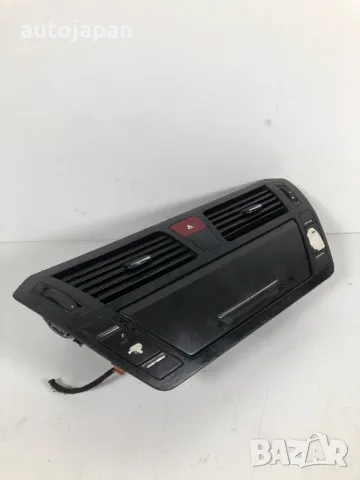 Централна конзола с жабка и духалки  Citroen C4 Grand Picasso 2006     96 832 656 ZD, снимка 2 - Части - 55750223
