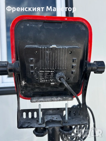 MW Tools FLOW LED Работна лампа + 1800 мм телескопичен статив., снимка 3 - Прожектори - 54127792