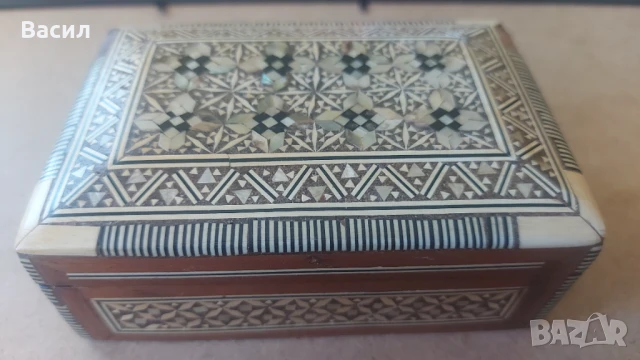 Стара дървена кутия за бижута седеф Интарзия